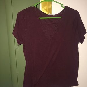 maroon t-shirt
